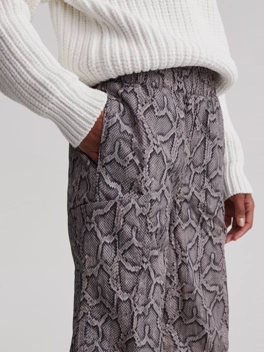 Apparel Silver Python Snake Women Varley Hamilton Pant 00FX376