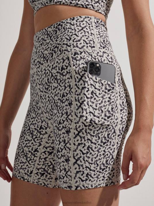 Apparel Birch Mix Cheetah Women Varley Let's Go Pocket Short 7