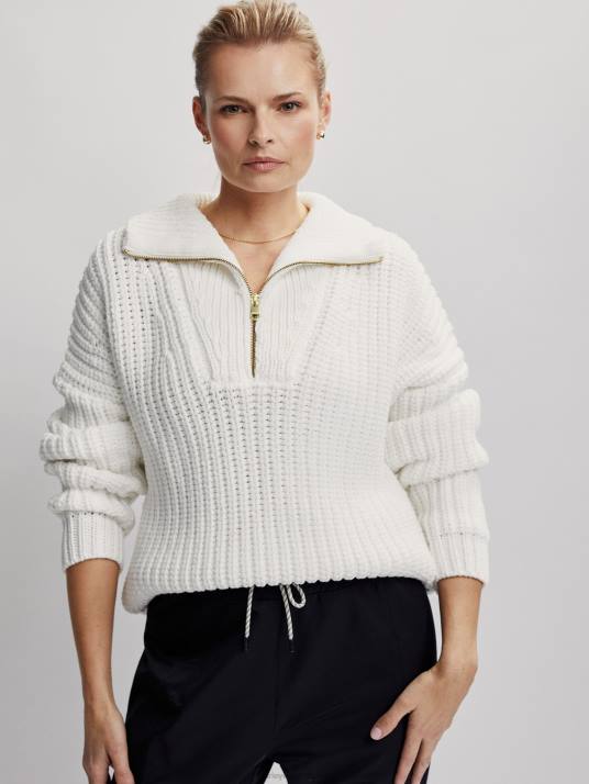 Apparel Snow White Women Varley Natalia Half-Zip Pullover 00FX184
